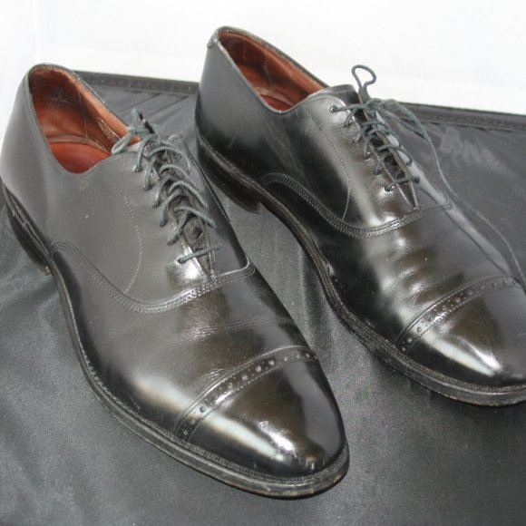 Allen Edmonds Fifth Avenue Cap-Toe Oxford 10.1/2  Shoe in Black main image 7